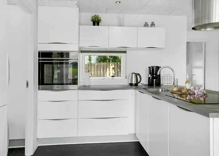 Dom wakacyjny Three-bedroom In