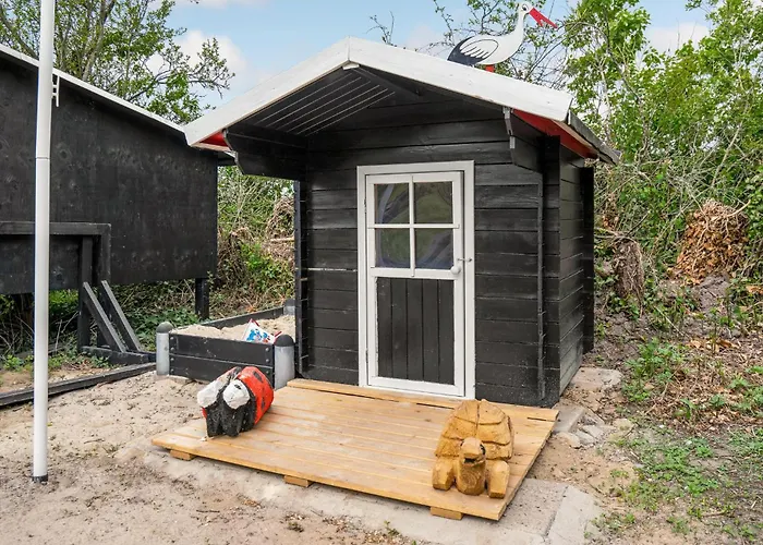 Vakantiehuis Three-bedroom In *