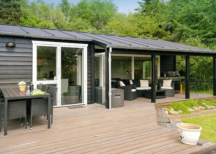 Three-bedroom In Vakantiehuis *
